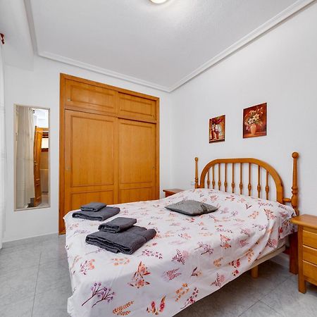 Lovely Apartment Near The Sea Торевиеха Екстериор снимка