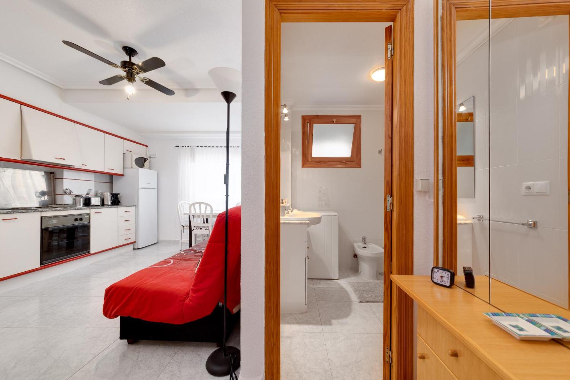 Lovely Apartment Near The Sea Торевиеха Екстериор снимка