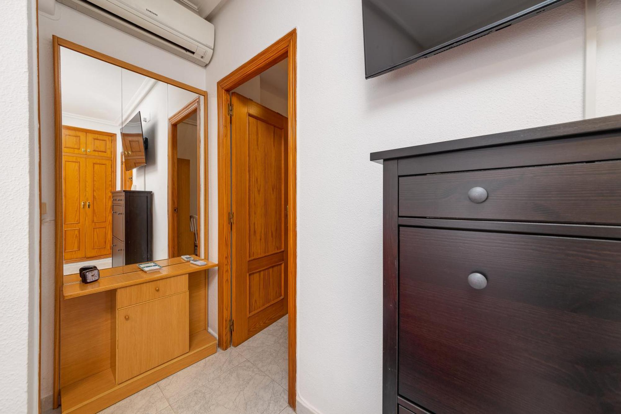 Lovely Apartment Near The Sea Торевиеха Екстериор снимка