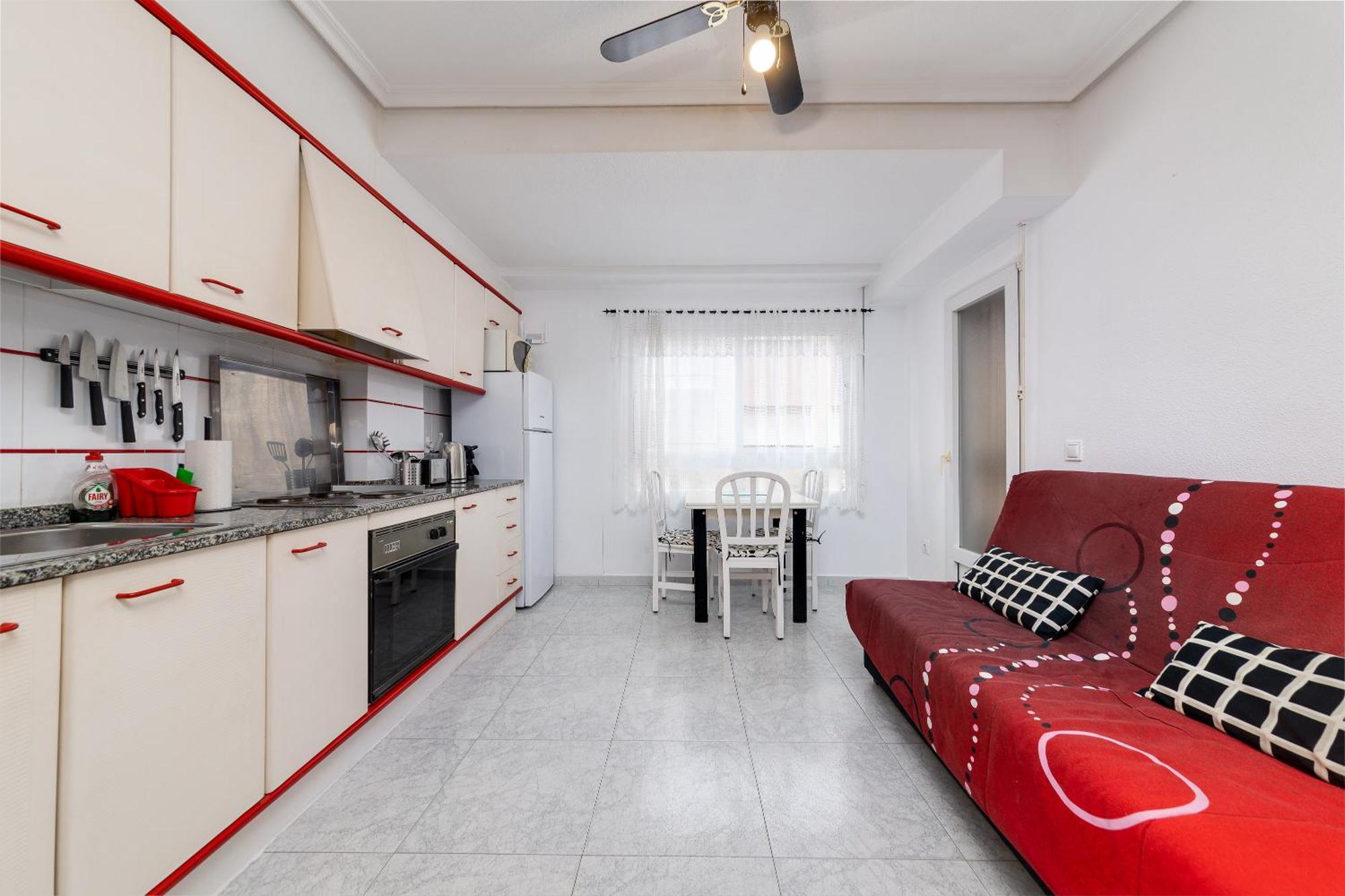 Lovely Apartment Near The Sea Торевиеха Екстериор снимка